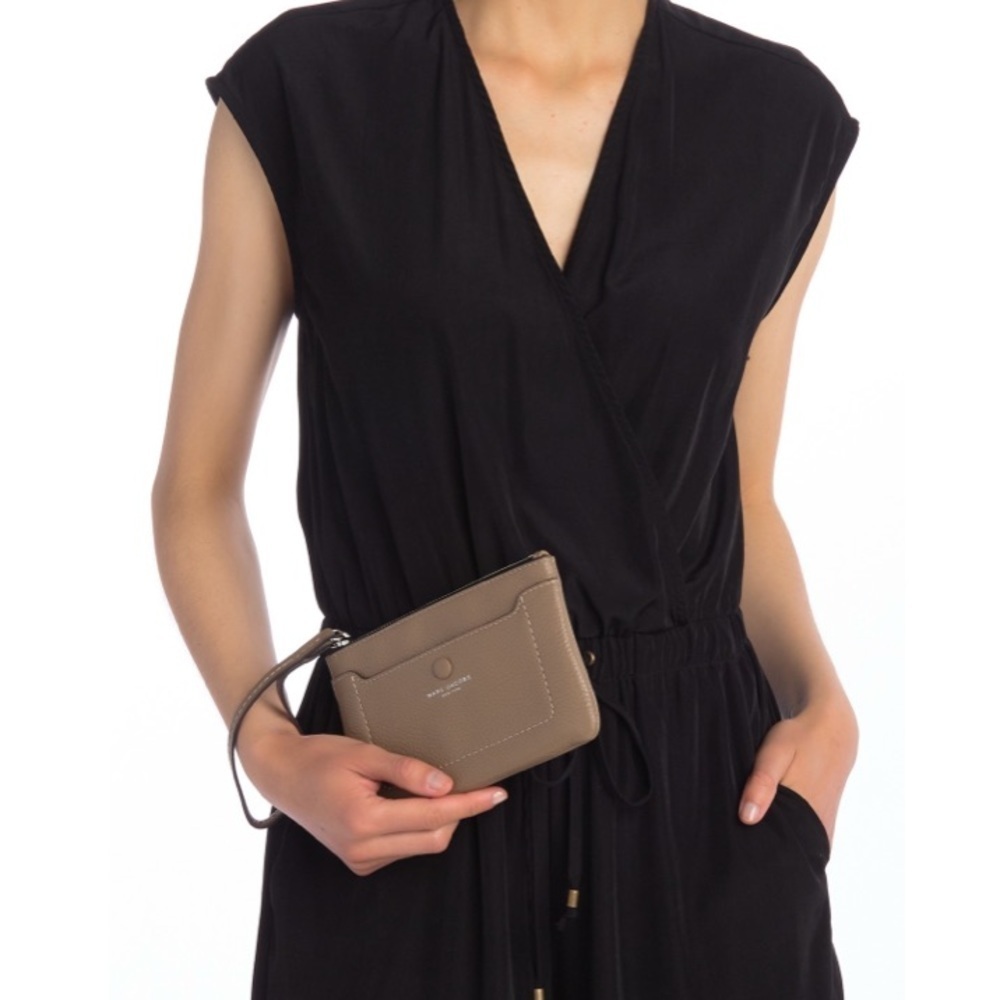 Marc Jacobs Empire City Leather Wristlet